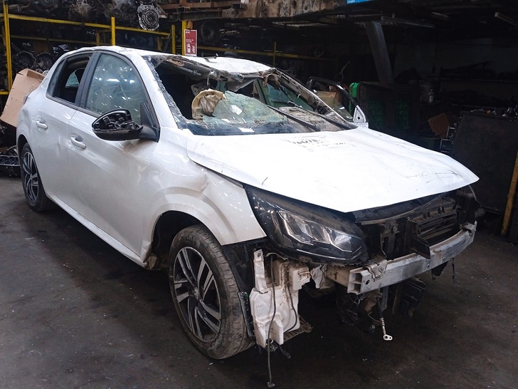  Peugeot 208 2020    EN DESARME